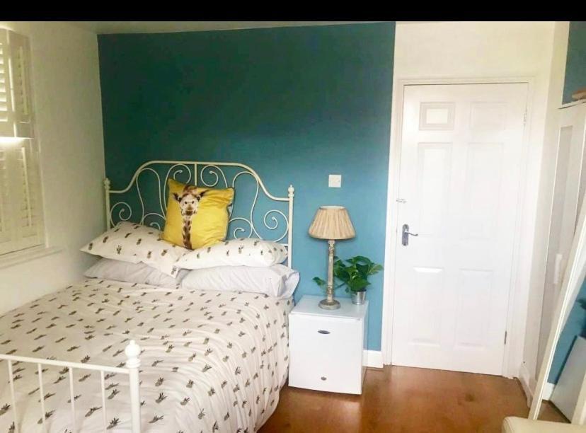 Stylish Modern Studio, Mock Georgian House, Heart Of Trendy Hackney & ลอนดอน ภายนอก รูปภาพ